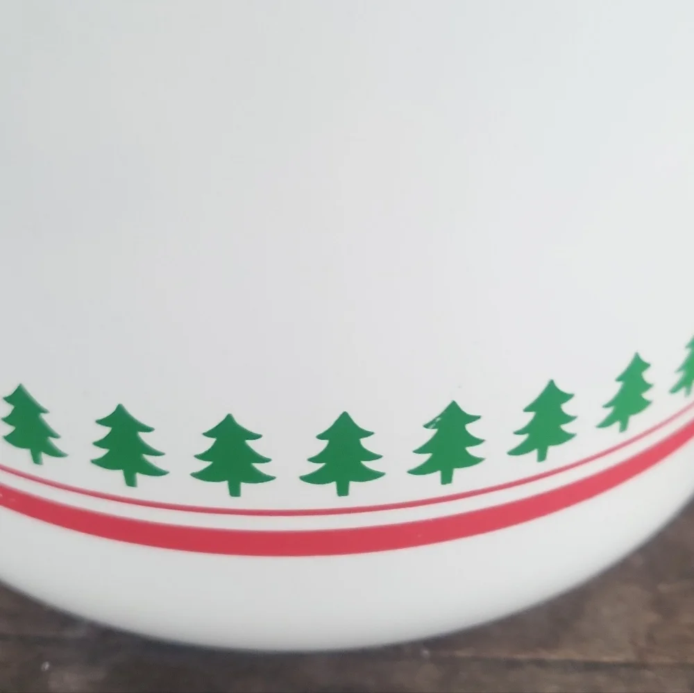 Vintage Kitschy Mid Century Shinko Lacquerware Christmas Holiday Ice Bucket